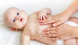 Trẻ sơ sinh bị sôi bụng - Nguyên nhân và cách chữa [Đã kiểm chứng]1